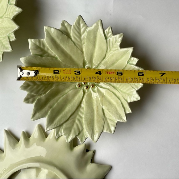 Duncan Poinsettia Plate and Bowls - Picture 9 of 11